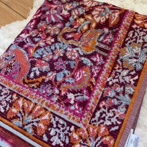 NWT Anthropologie Linnea Velour 2 Bath Towels Set